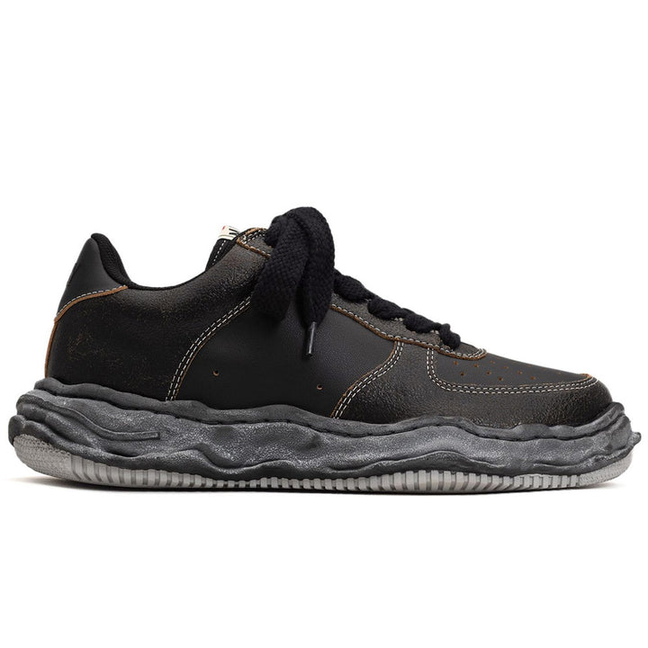 WAYNE OG Sole Cracking Leather Low-Top Sneaker 'Black / Black'