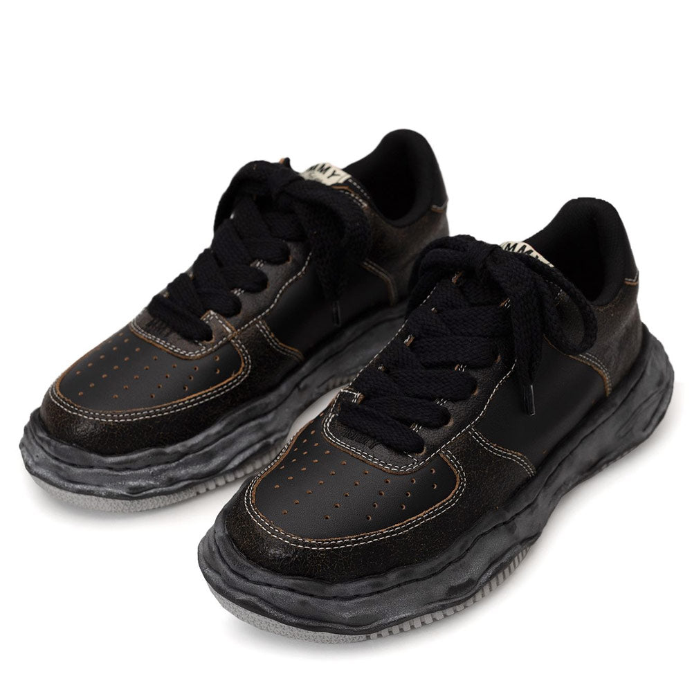 WAYNE OG Sole Cracking Leather Low-Top Sneaker 'Black / Black'